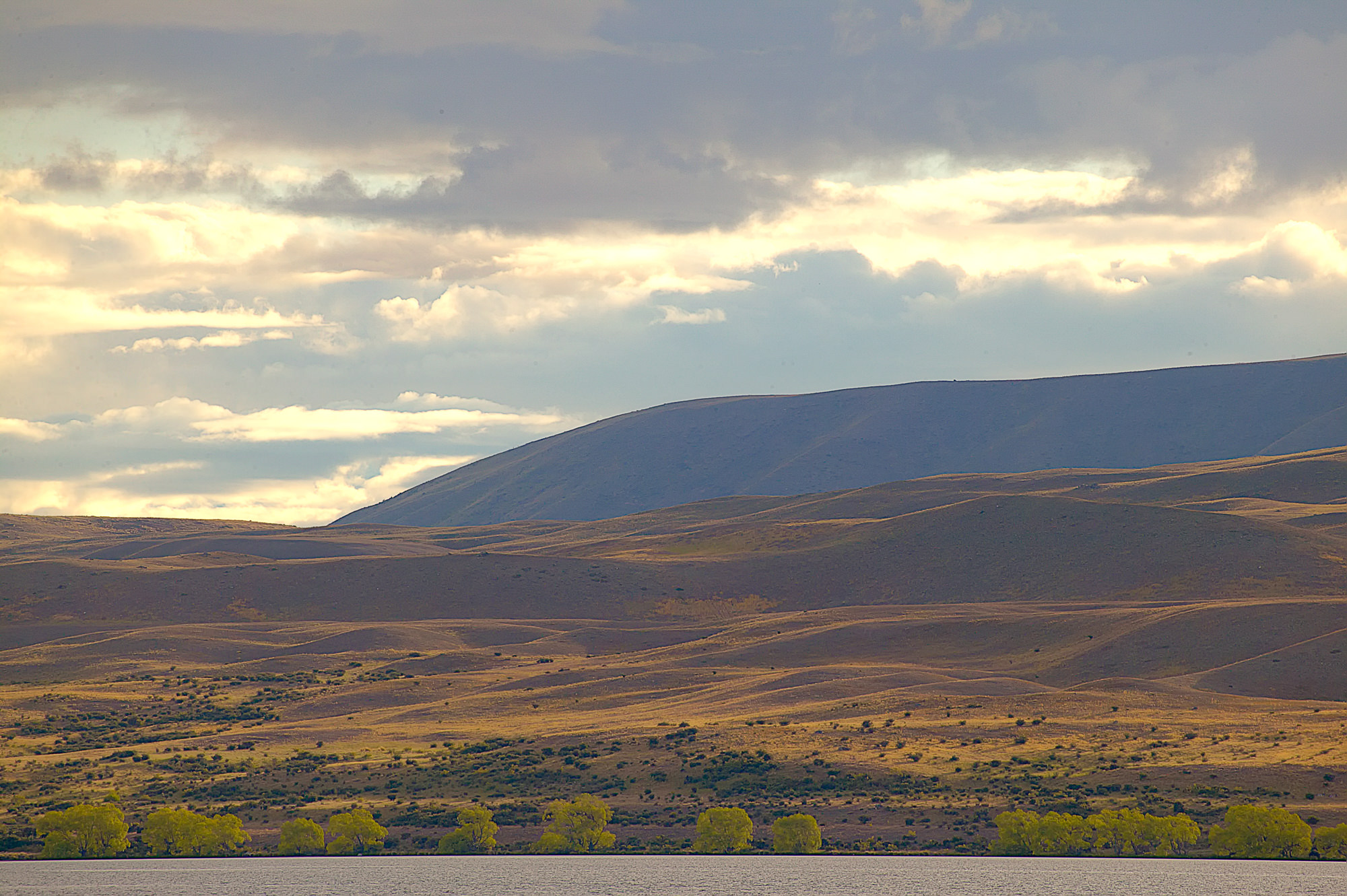 mountains around lake Alexandria, Lord of the Rings land
